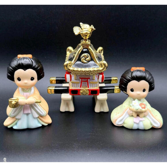 RARE Precious Moments Japanese Figurine Set Vintage Kimono Girls w Shrine